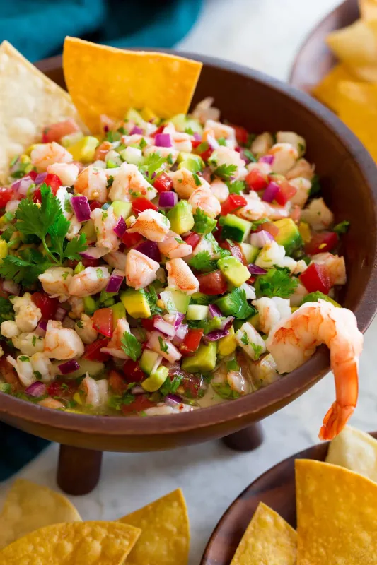 Ceviche de pescado fresco del día con leche de tigre