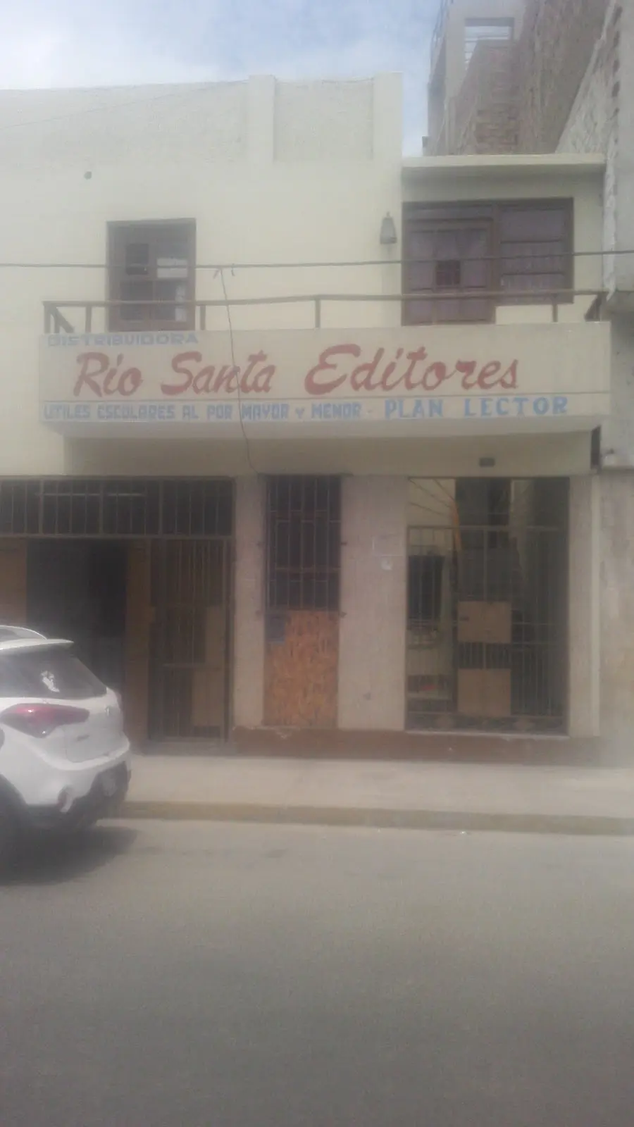 Abrir tarjeta de Río Santa Editores