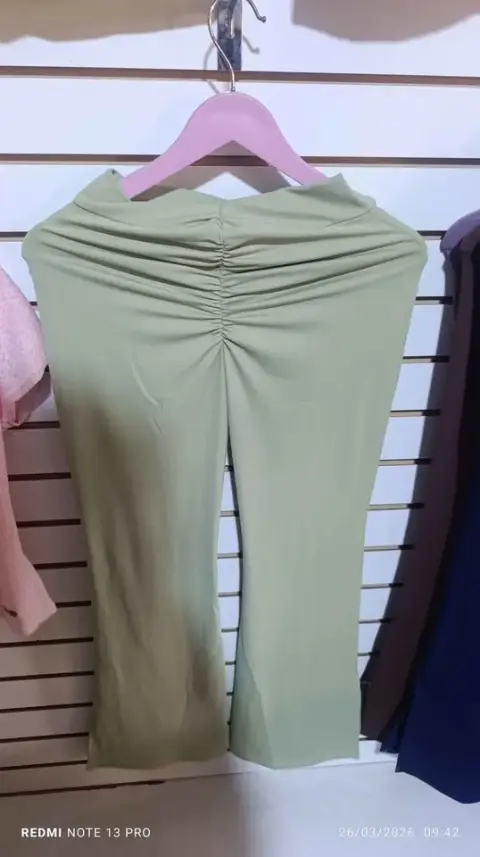 Leggins corte V con SCRUNCH (levanta cola)