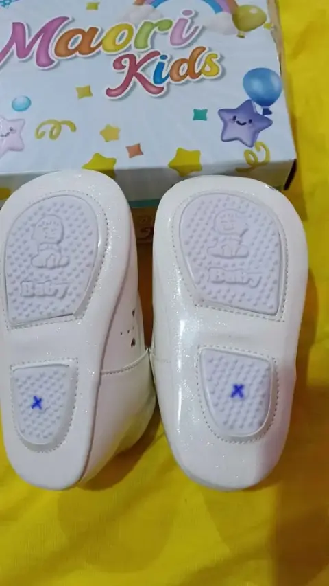 Zapatitos de bebe niña