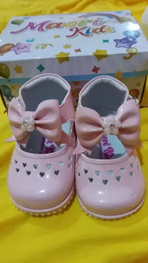 Zapatitos de bebe niña