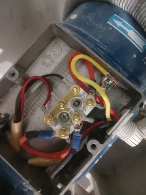 Instalación de bomba de agua