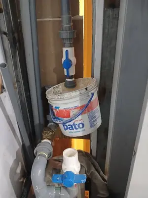 Instalación de bomba de agua