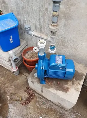 Reemplazo de bomba de agua