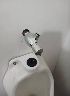 Grifo temporizado para urinario