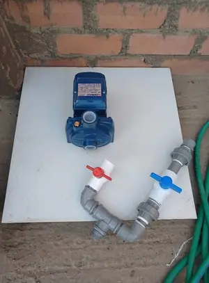 Instalación de bomba de agua