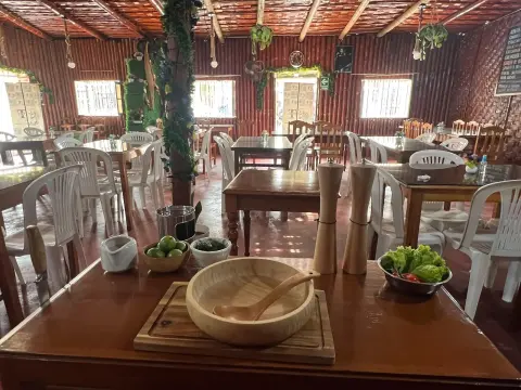 Tole restaurant