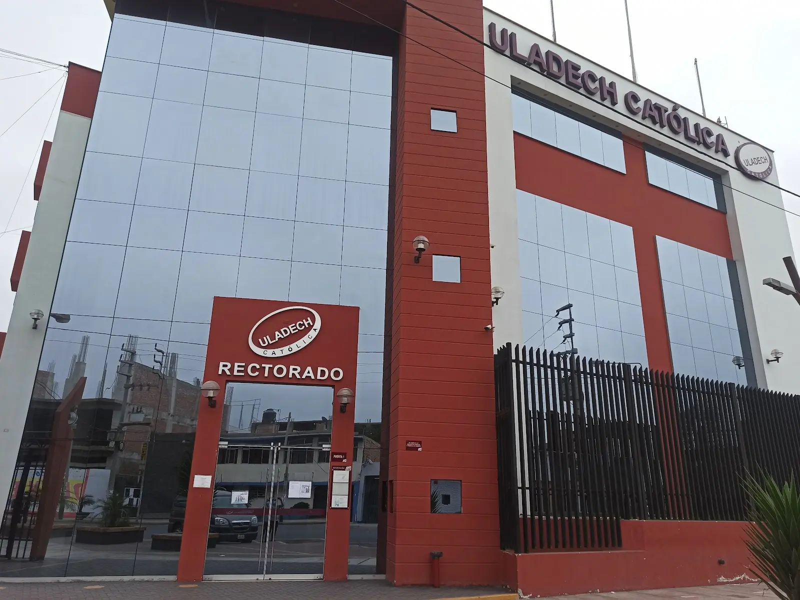 ULADECH CATÓLICA: Universidad Católica Los Ángeles de Chimbote