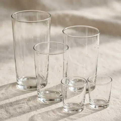 Juego de vasos de vidrio