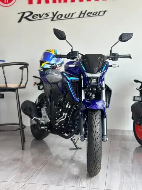 Yamaha FZ 25 2026 en azul (crédito o contado)
