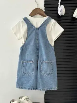 Jardinera de jean para niña