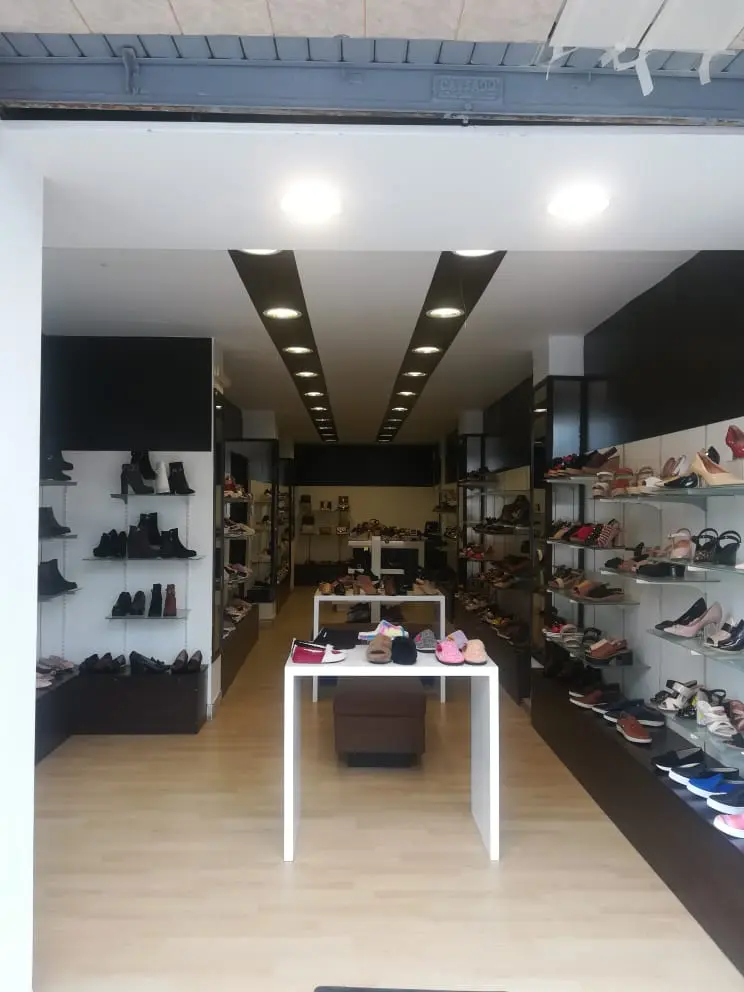 Abrir tarjeta de Zapaterias Olini - Chimbote Centro