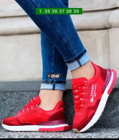 Zapatillas Lacoste de dama — malla y gamuza roja (tallas 35 a 39)